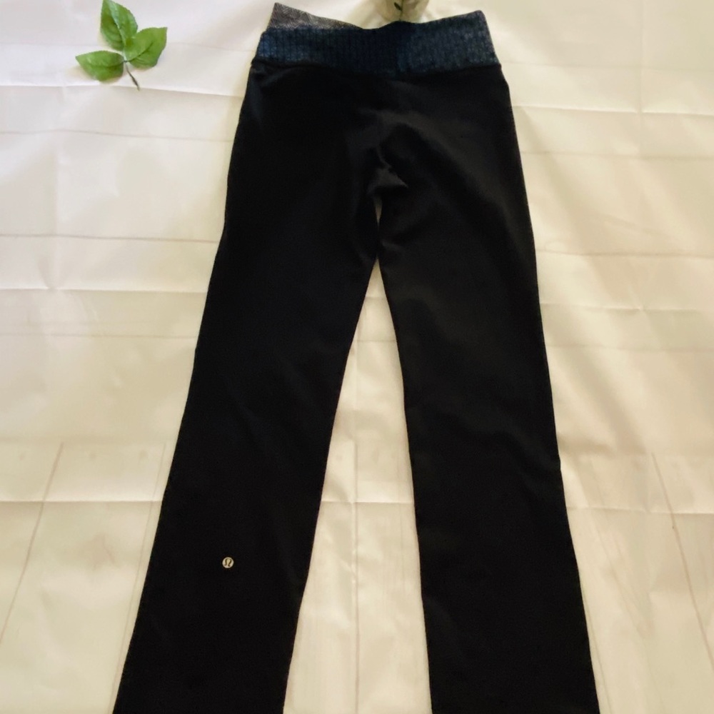 Lululemon Black Astro Flare Pant 4 Tall - Picture 7 of 12